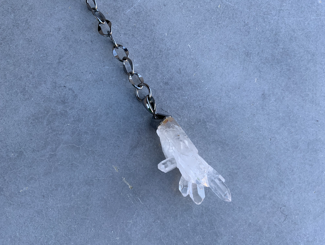 GEO Quartz Necklace