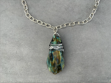 Load image into Gallery viewer, Large Labradorite Necklace
